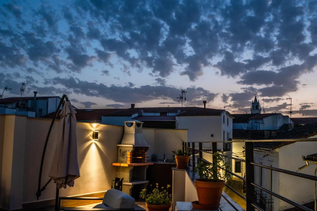 Apartamentos Turisticos El Altozano Fuentes de León المظهر الخارجي الصورة